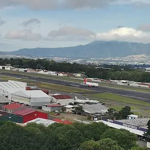 Apartamento cerca del aeropuerto Apartamento